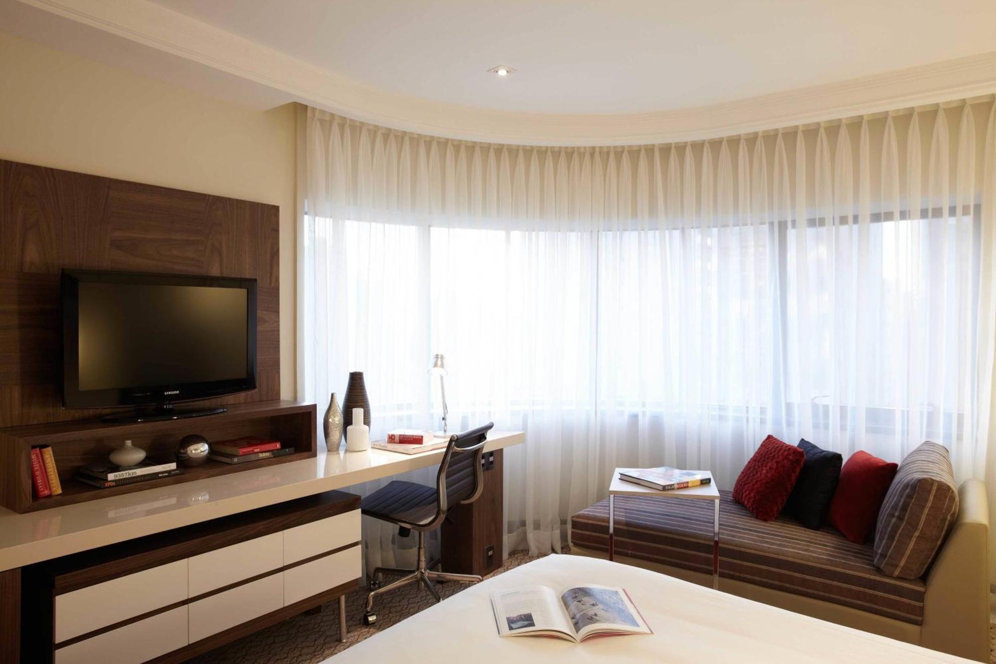 Habitación Deluxe con vistas a la ciudad.
