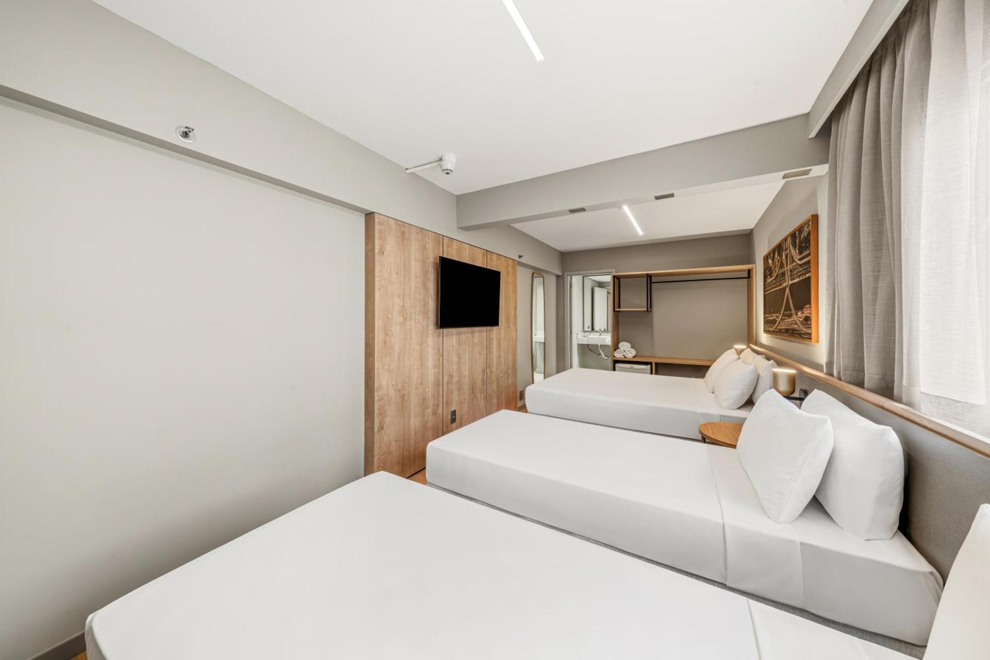 Quarto Quádruplo Luxo